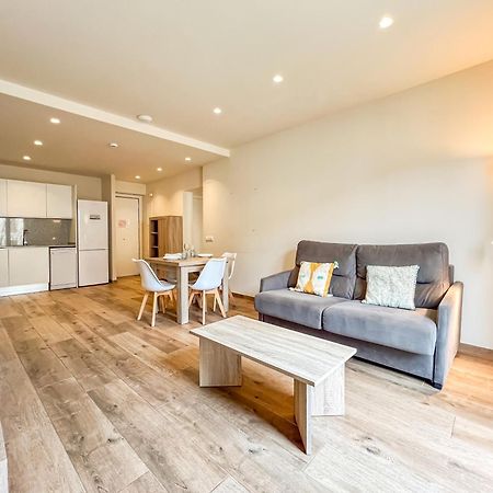 Can Cintet 21Nuevo Apartamento Moderno En เบซาลู ภายนอก รูปภาพ