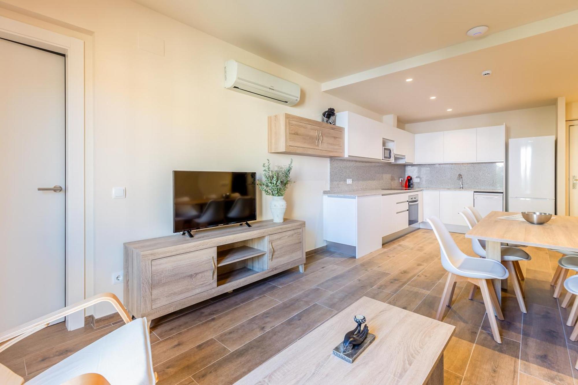 Can Cintet 21Nuevo Apartamento Moderno En เบซาลู ภายนอก รูปภาพ
