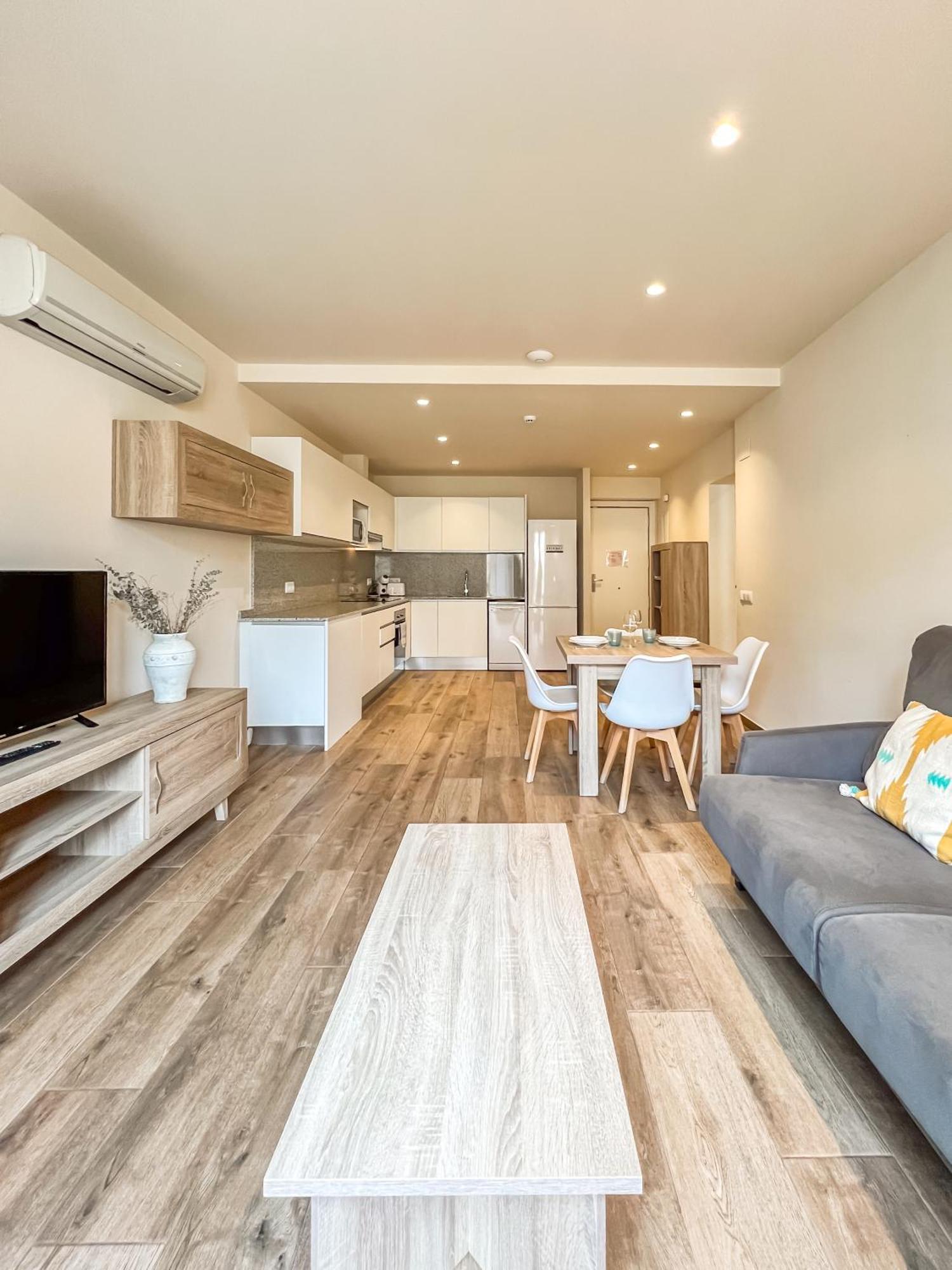 Can Cintet 21Nuevo Apartamento Moderno En เบซาลู ภายนอก รูปภาพ