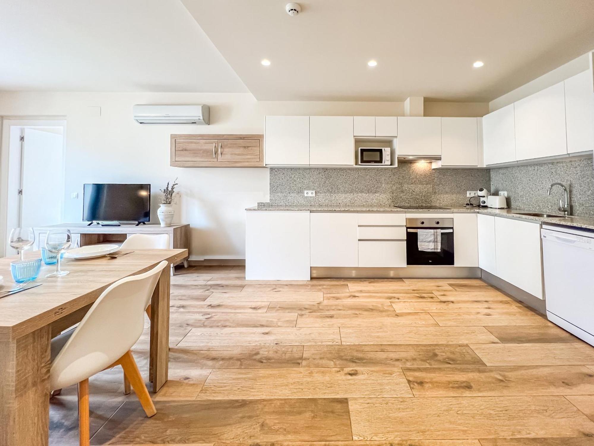 Can Cintet 21Nuevo Apartamento Moderno En เบซาลู ภายนอก รูปภาพ