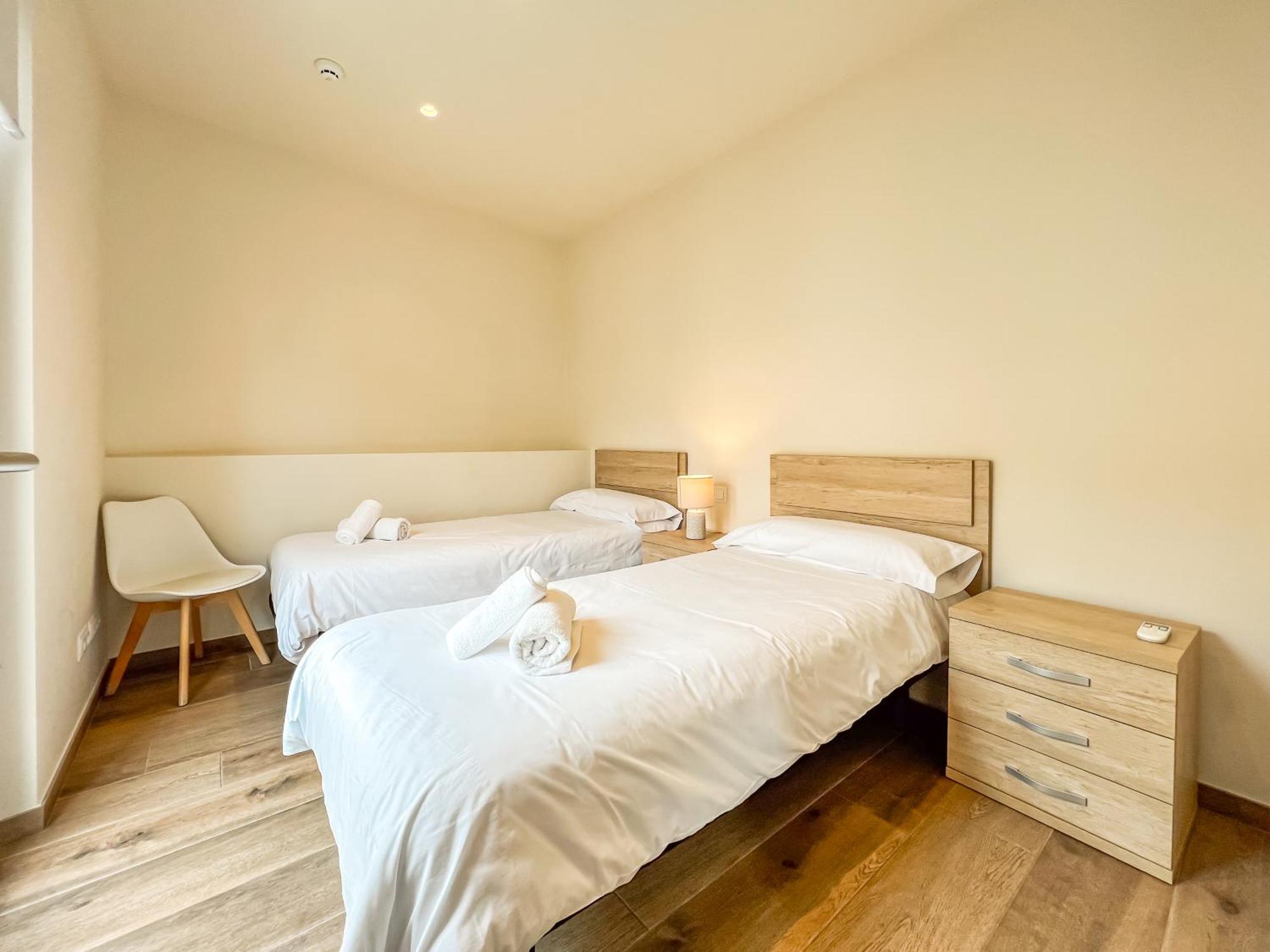 Can Cintet 21Nuevo Apartamento Moderno En เบซาลู ภายนอก รูปภาพ