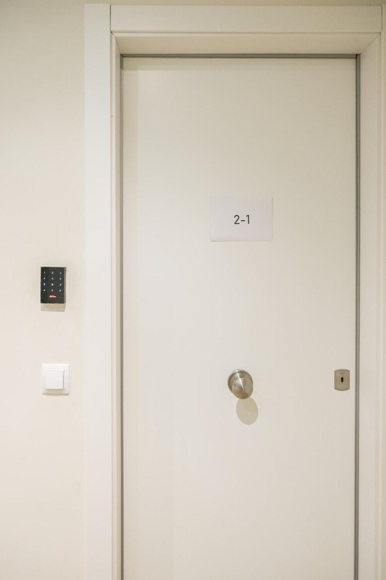 Can Cintet 21Nuevo Apartamento Moderno En เบซาลู ภายนอก รูปภาพ
