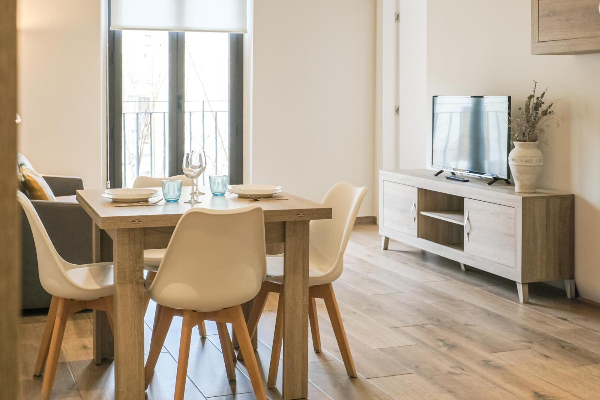 Can Cintet 21Nuevo Apartamento Moderno En เบซาลู ภายนอก รูปภาพ